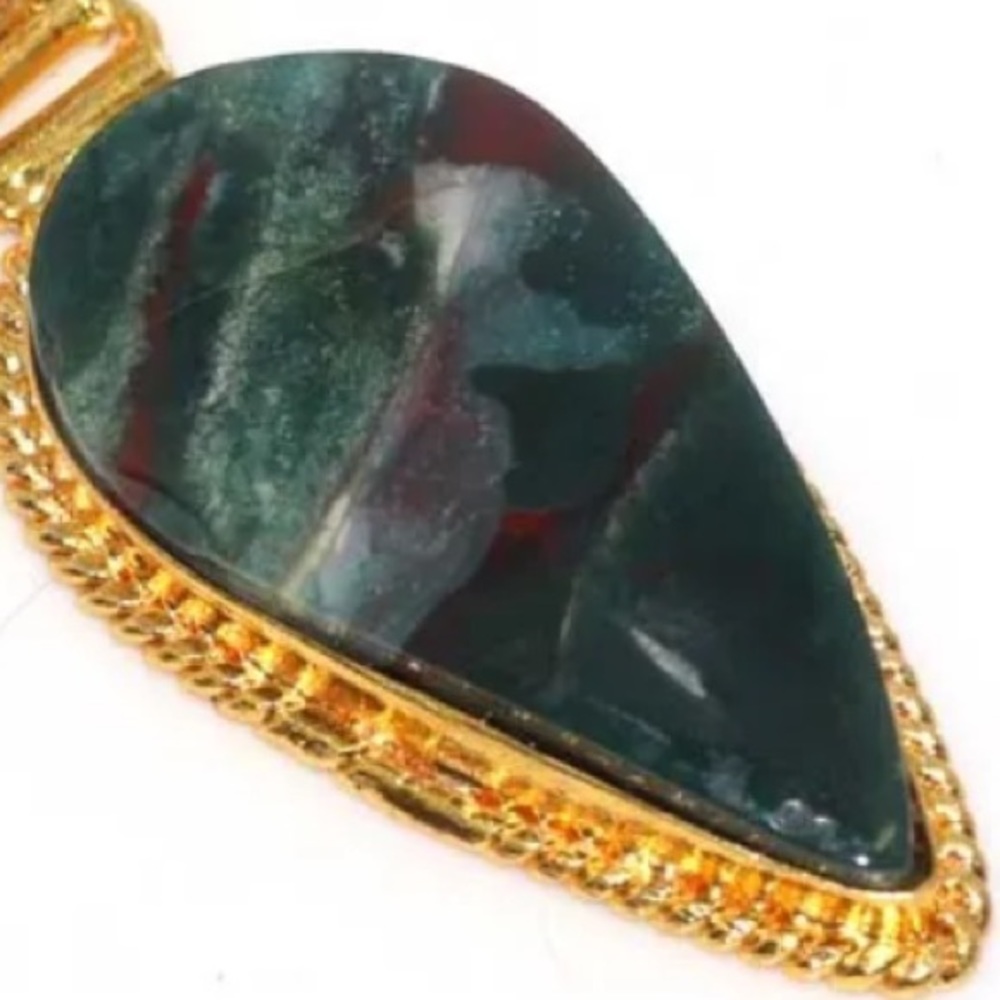 Striking Bloodstone gold pendant - Picture 3 of 3